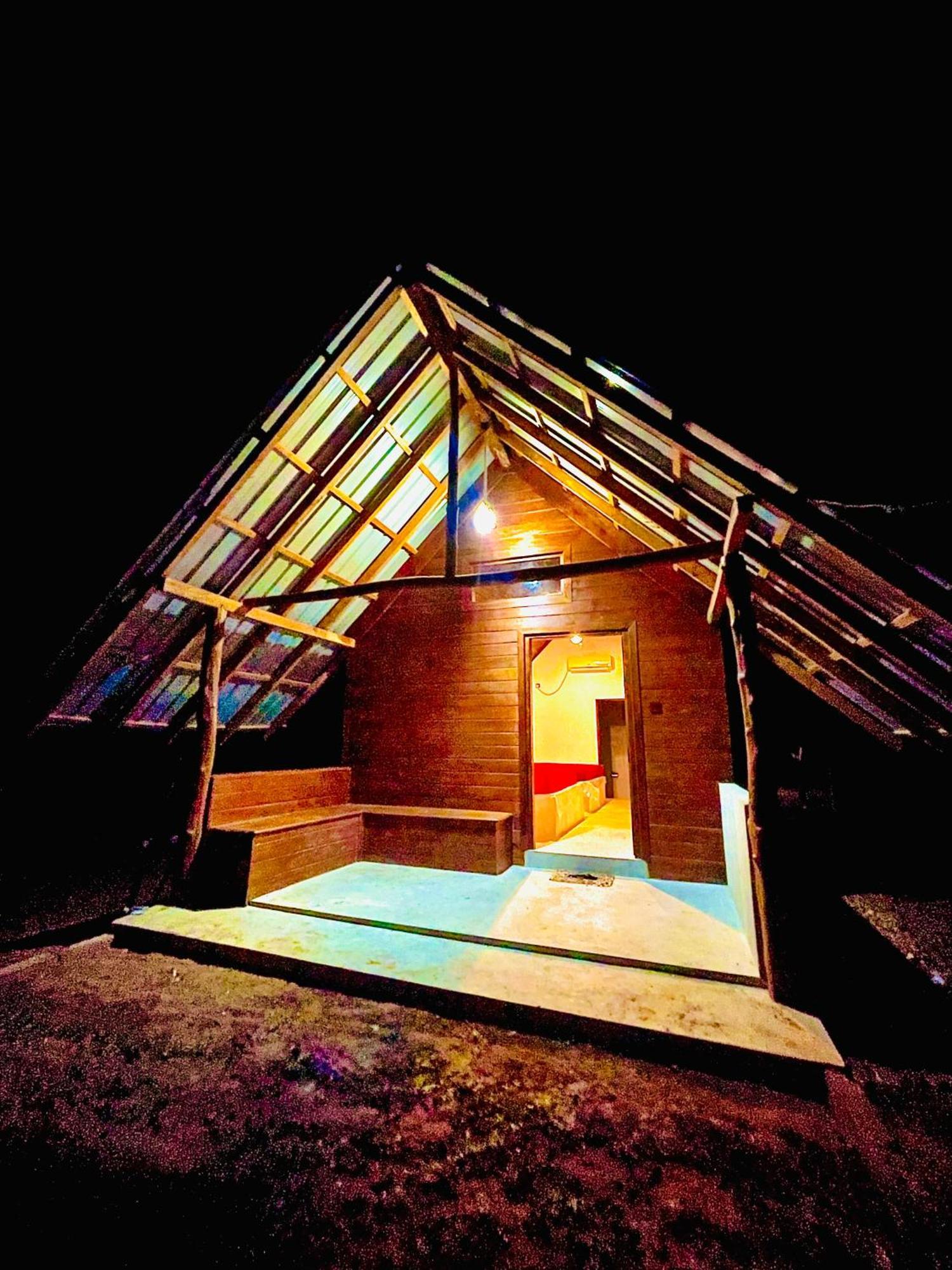 Udawalawa Safari House Hotel Udawalawe Kültér fotó